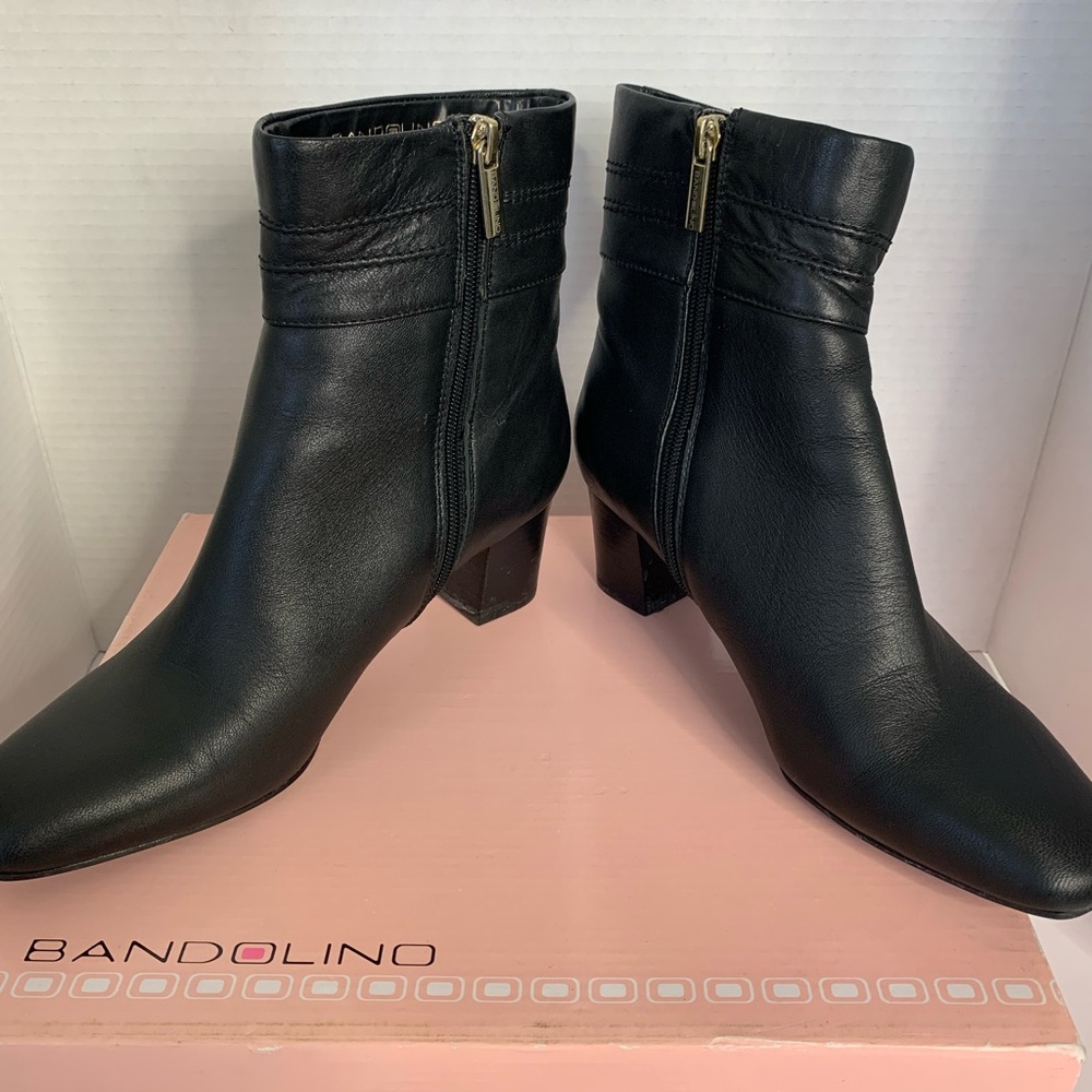 Bandolino Black Leather Heeled Ankle Boots with Gold Tone Metal Accent Size 7 - Picture 6 of 16